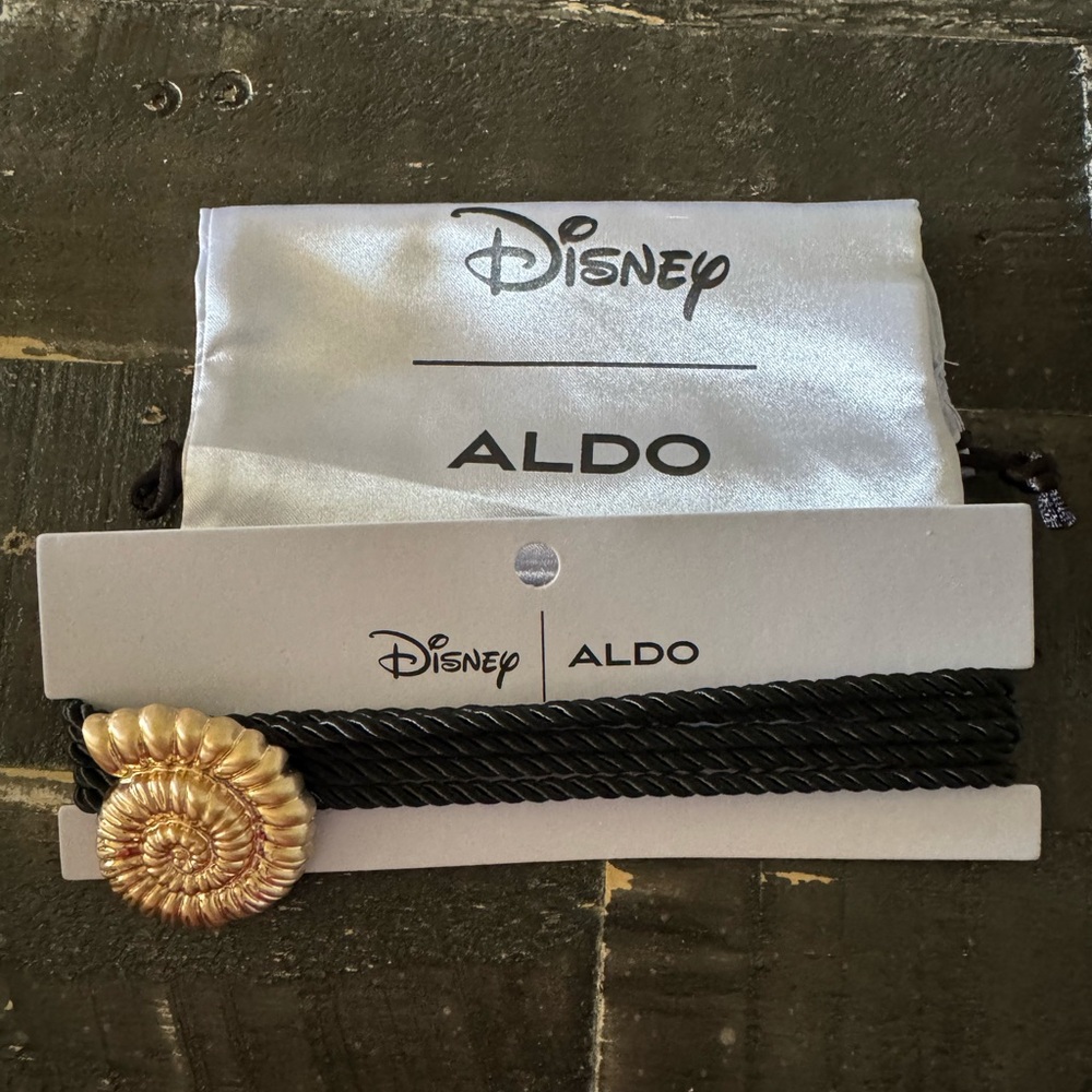 ALDO Ursula’s Shell Necklace .
